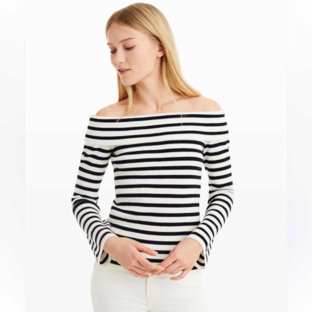 Club Monaco Cold shoulder wool sweater